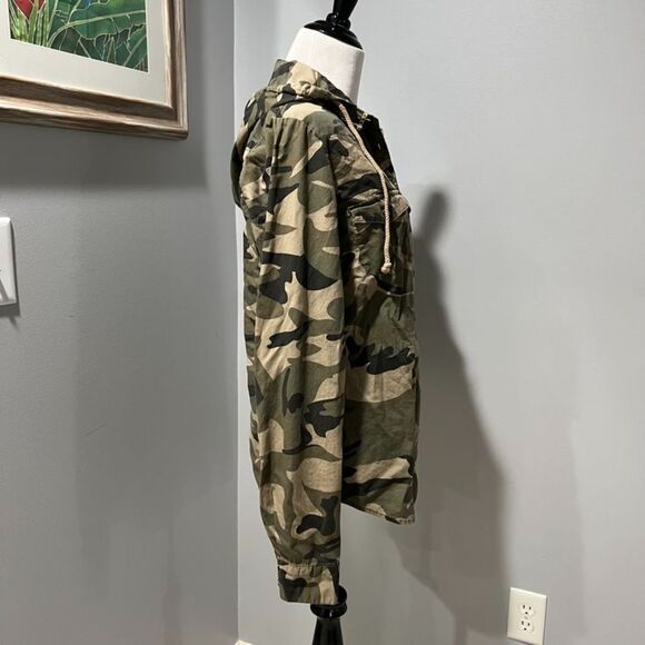 Wet Seal 100% Cotton Hooded Camouflage Button Up Long Sleeve Shirt Size Large - Picture 3 of 7